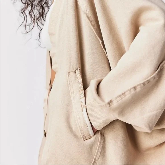 We The Free Round About Grandpa Cardigan size medium GUC - Picture 3 of 8